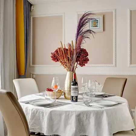 Belleville, Noblesse Au Coeur De La Capitale