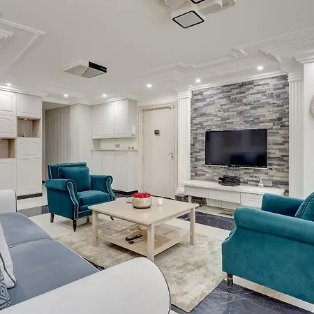 Apartment Belleville, Noblesse Au Coeur De La Capitale Paris